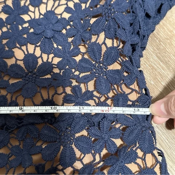 Michael Kors Floral Overlay Lace Dress Size XSmall - Picture 6 of 6